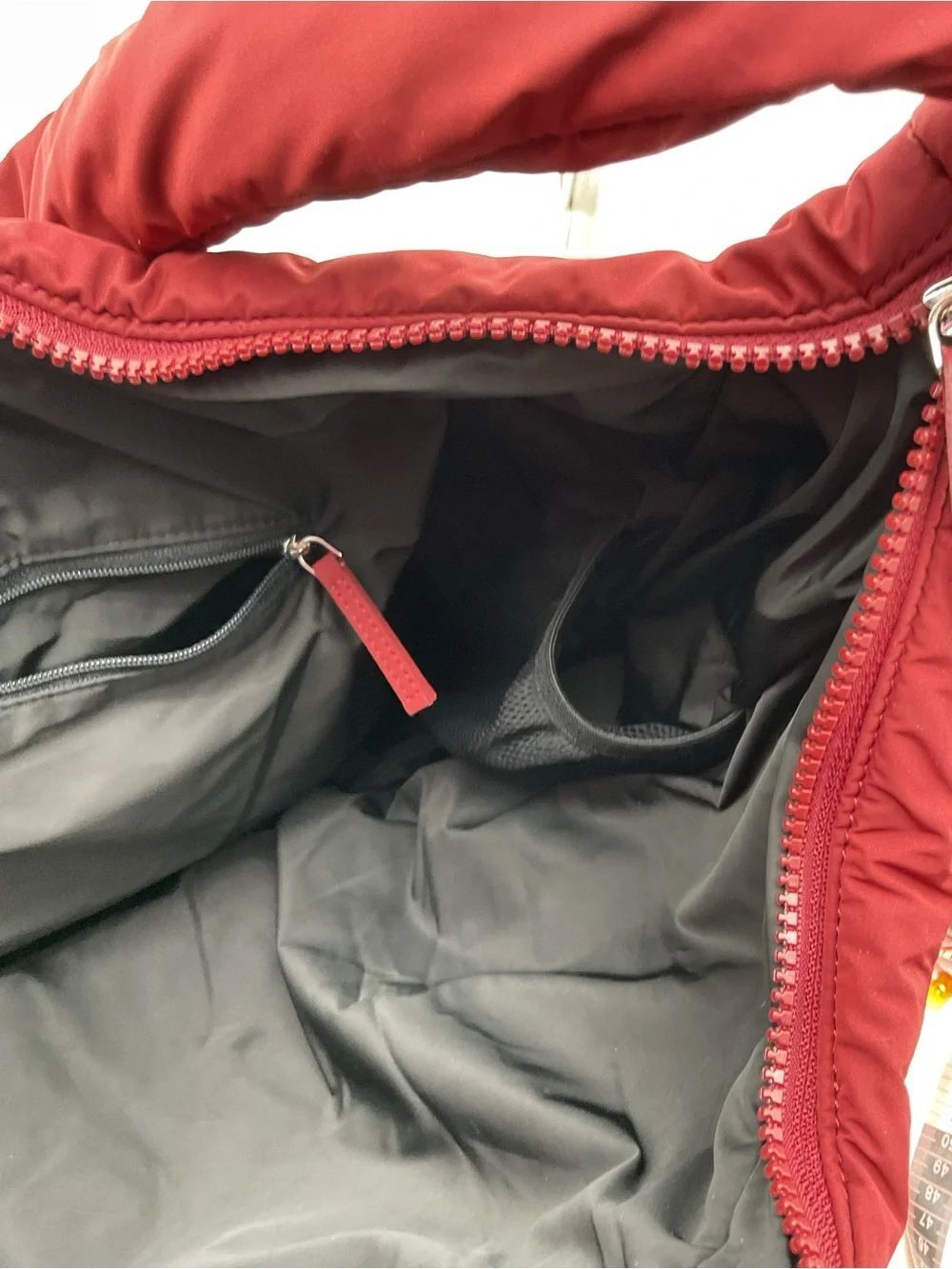 Athleta Deep Red Padded Nylon Gym/Shoulder Bag- Read - Picture 10 of 16